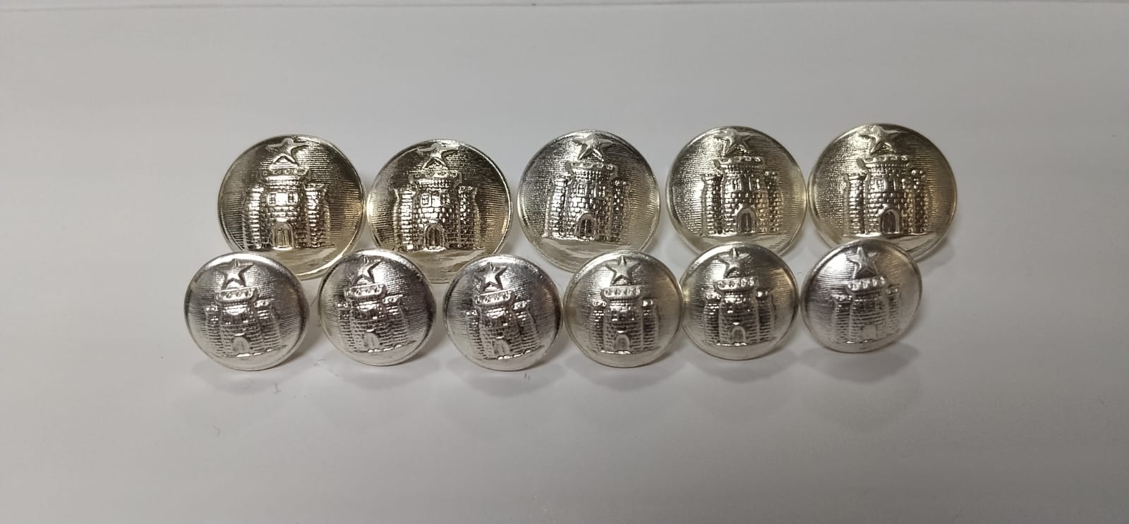 Botones (5 Grandes + 6 Pequeños) – Gendarmería