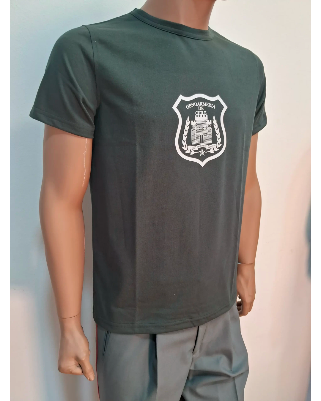 Polera Estampada Gendarmería Benson´s - Imagen 2